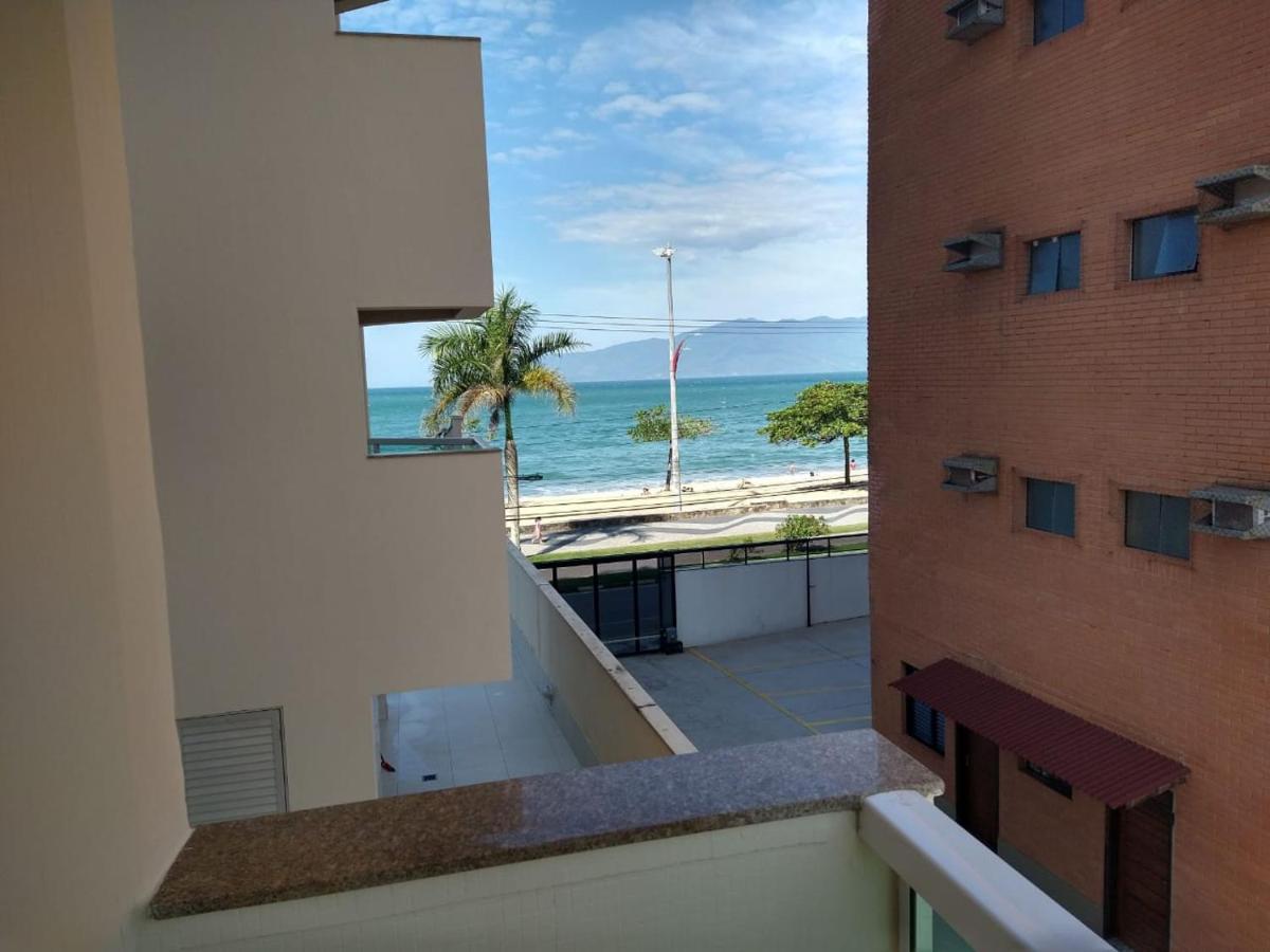 Ap Na Avenida Da Praia Caraguatatuba Exterior photo