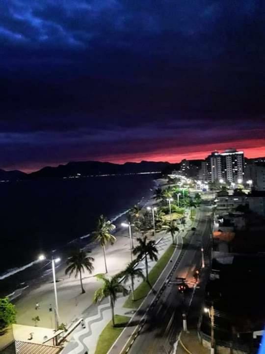 Ap Na Avenida Da Praia Caraguatatuba Exterior photo